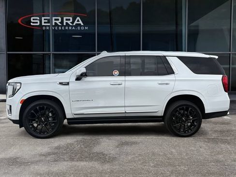 Used 2023 GMC Yukon Denali AWD/4WD image 2