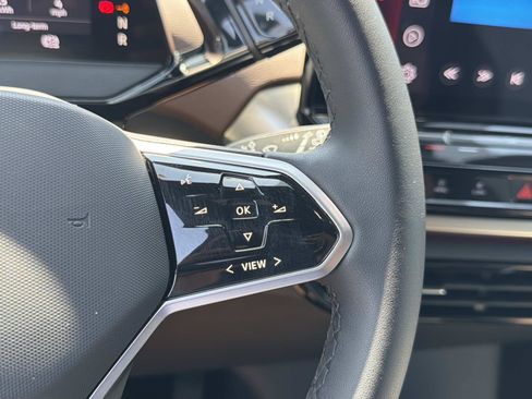 Certified 2023 Volkswagen ID.4 Pro RWD image 18