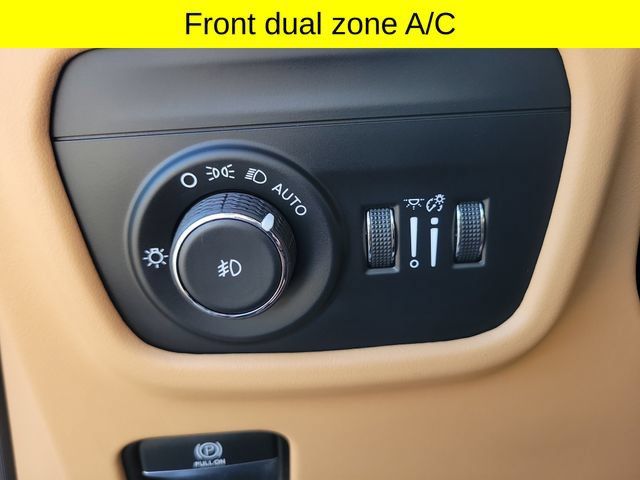 Used 2022 Jeep Grand Cherokee L Summit AWD/4WD image 19