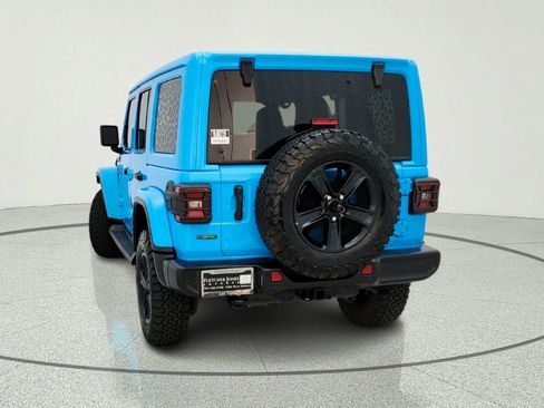 Used 2021 Jeep Wrangler Unlimited Sahara AWD/4WD image 11