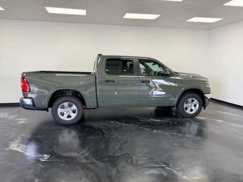 New 2026 RAM 1500 4x4 Crew Cab image 23
