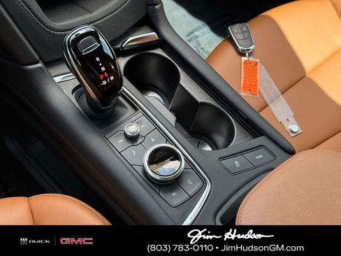 Certified 2025 Cadillac XT5 Premium Luxury image 34