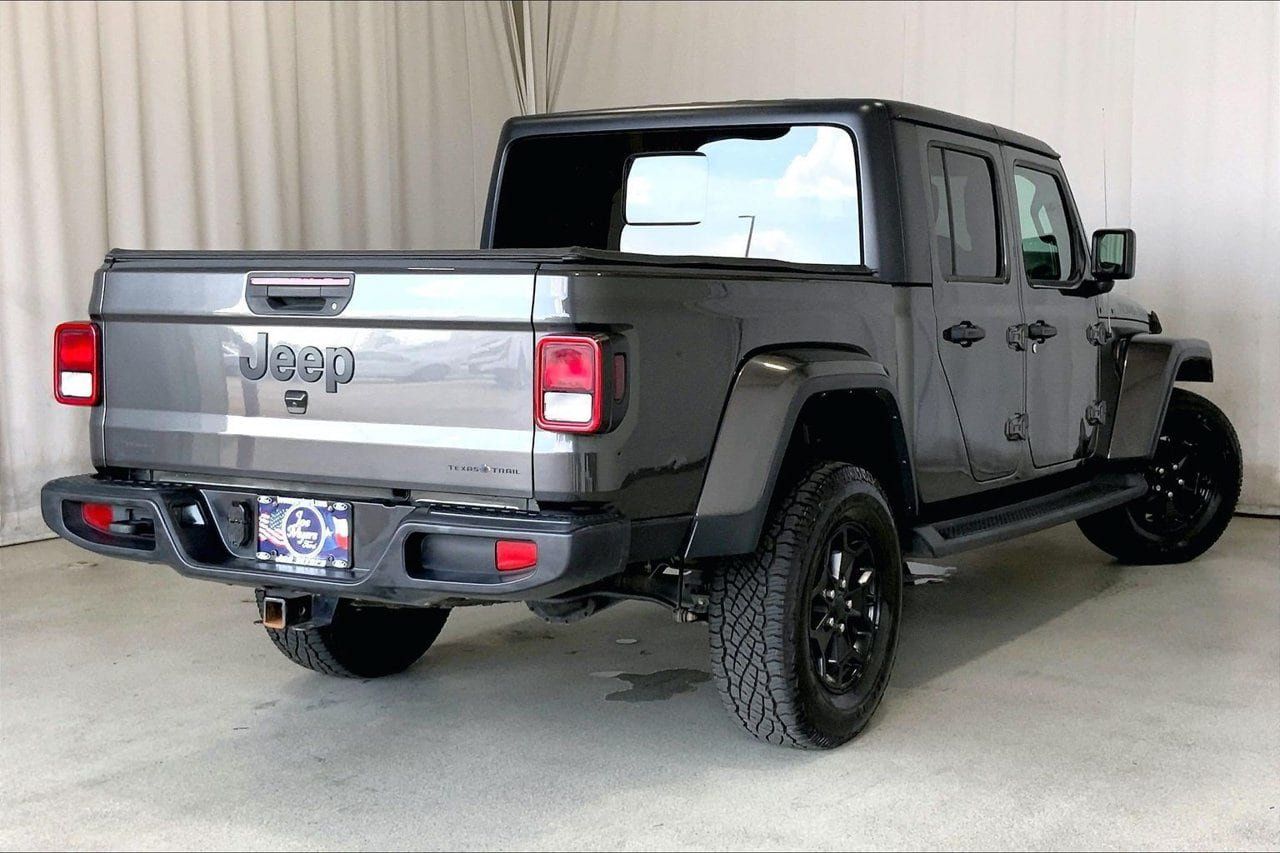 Used 2022 Jeep Gladiator Sport AWD/4WD image 13