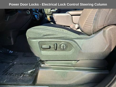 Used 2019 Chevrolet Silverado 1500 LT w/ Texas Edition image 23