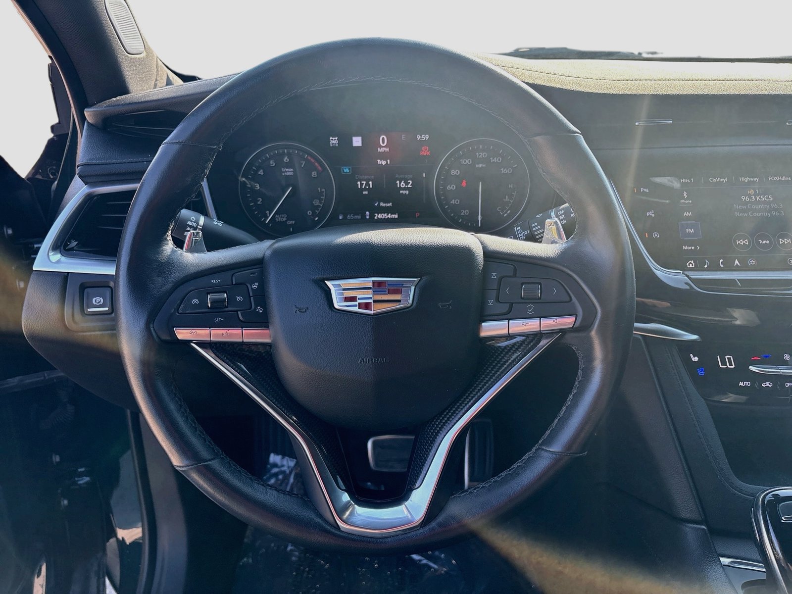 Used 2025 Cadillac XT6 Sport w/ Technology Package AWD/4WD image 11