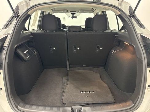 Used 2023 Nissan Kicks SV FWD image 23