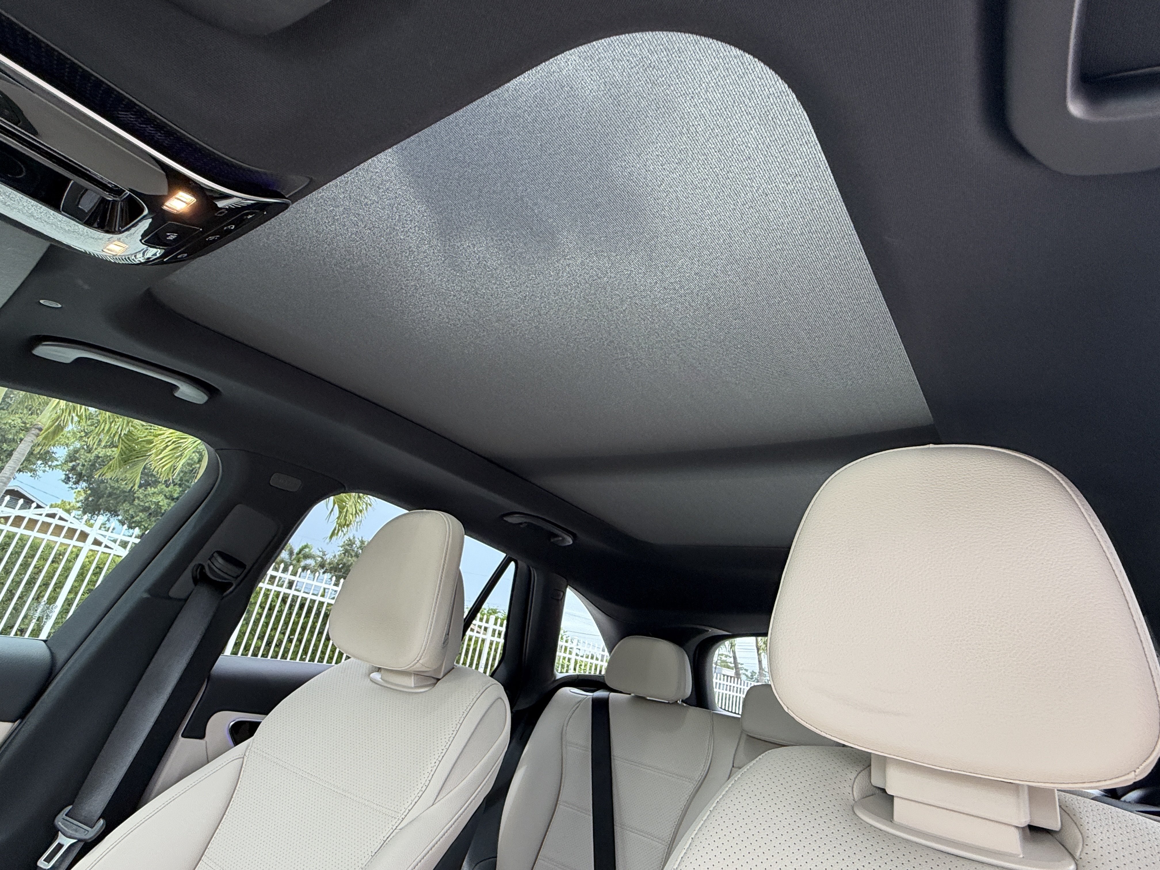 Used 2025 Mercedes-Benz GLC 300 image 23