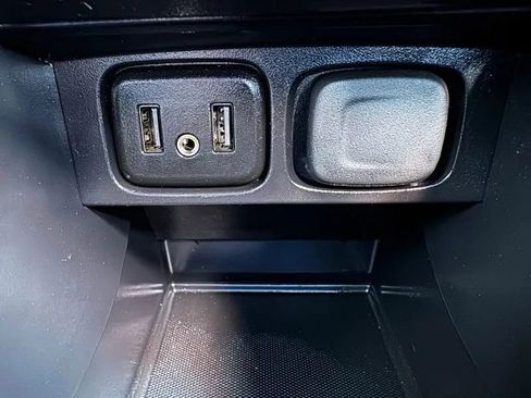 Used 2019 Buick Encore Preferred image 34