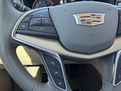 Certified 2023 Cadillac XT5 Premium Luxury image 29