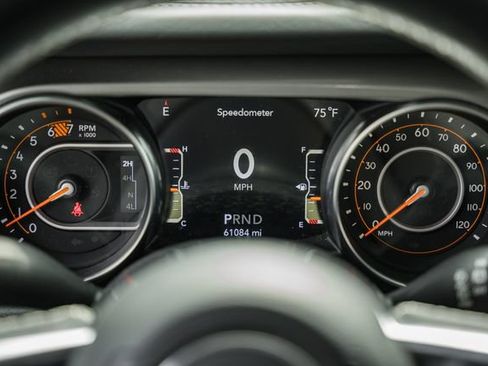 Used 2020 Jeep Wrangler Unlimited Sahara AWD/4WD image 53