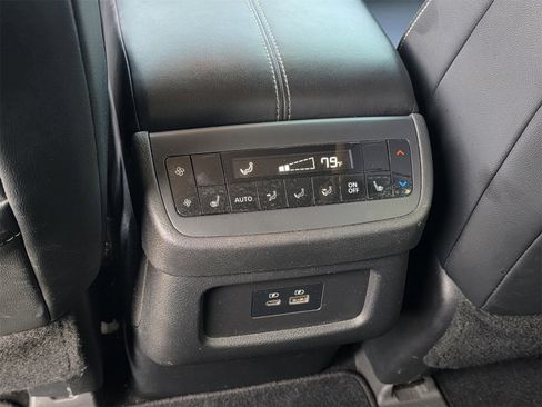 Used 2022 Nissan Pathfinder SL w/ SL Premium Package image 16