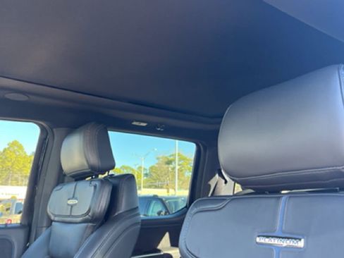 Used 2025 Ford F350 Platinum w/ FX4 Off-Road Package image 11