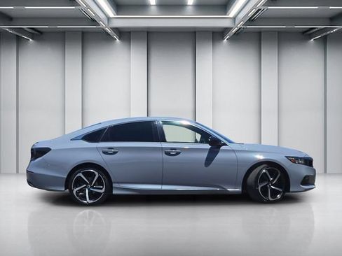 Used 2021 Honda Accord Sport image 3