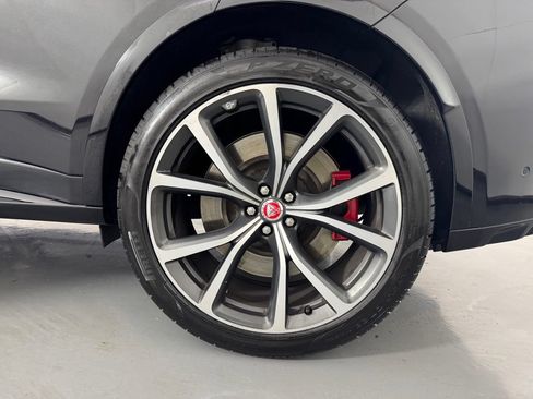 Used 2023 Jaguar F-PACE SVR AWD/4WD image 38