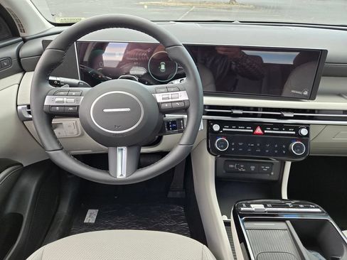 New 2026 Hyundai Tucson Limited AWD/4WD image 11