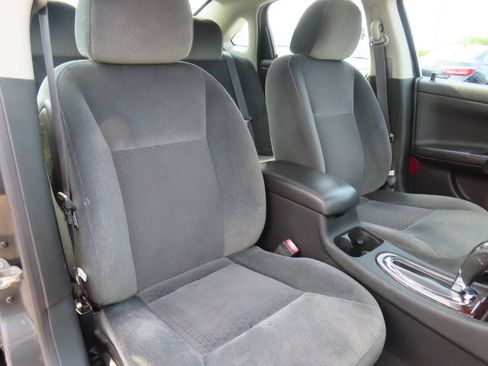 Used 2014 Chevrolet Impala LT w/ LT Sunroof Package FWD image 41
