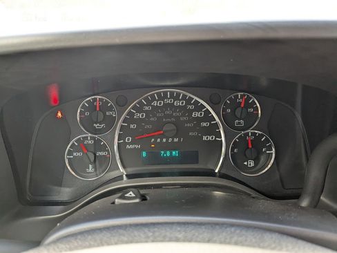 New 2025 Chevrolet Express 2500 w/ Communications Package image 27