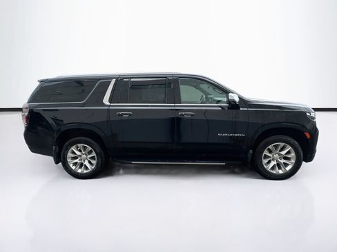 Used 2023 Chevrolet Suburban Premier AWD/4WD image 4
