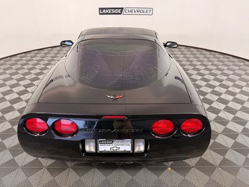 Used 1998 Chevrolet Corvette Coupe w/ Roof Pkg RWD image 6