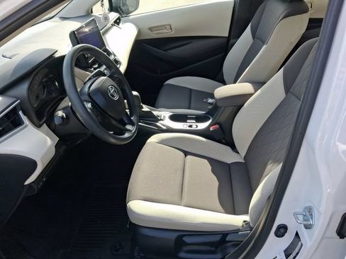 Used 2023 Toyota Corolla LE FWD image 12