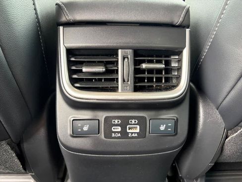 Used 2024 Subaru Outback Limited AWD/4WD image 10
