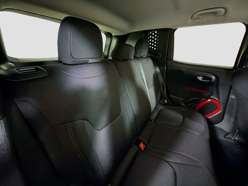 Used 2020 Jeep Renegade Sport image 26