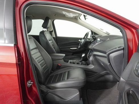 Used 2019 Ford Escape SEL image 40