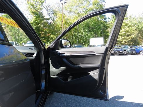 Used 2018 BMW X1 xDrive28i image 13