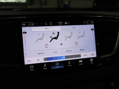 Used 2025 Chrysler Pacifica Select image 23