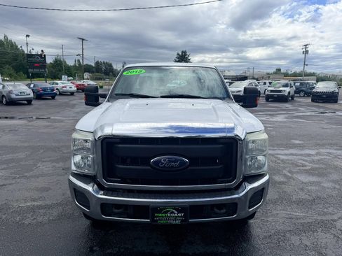 Used 2015 Ford F250 XL w/ Power Equipment Group AWD/4WD image 2