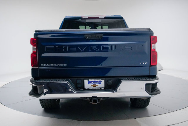 Used 2023 Chevrolet Silverado 1500 LTZ w/ LTZ Convenience Package II AWD/4WD image 5