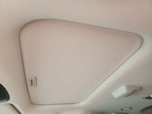 Used 2025 Kia Carnival SX Prestige FWD image 24