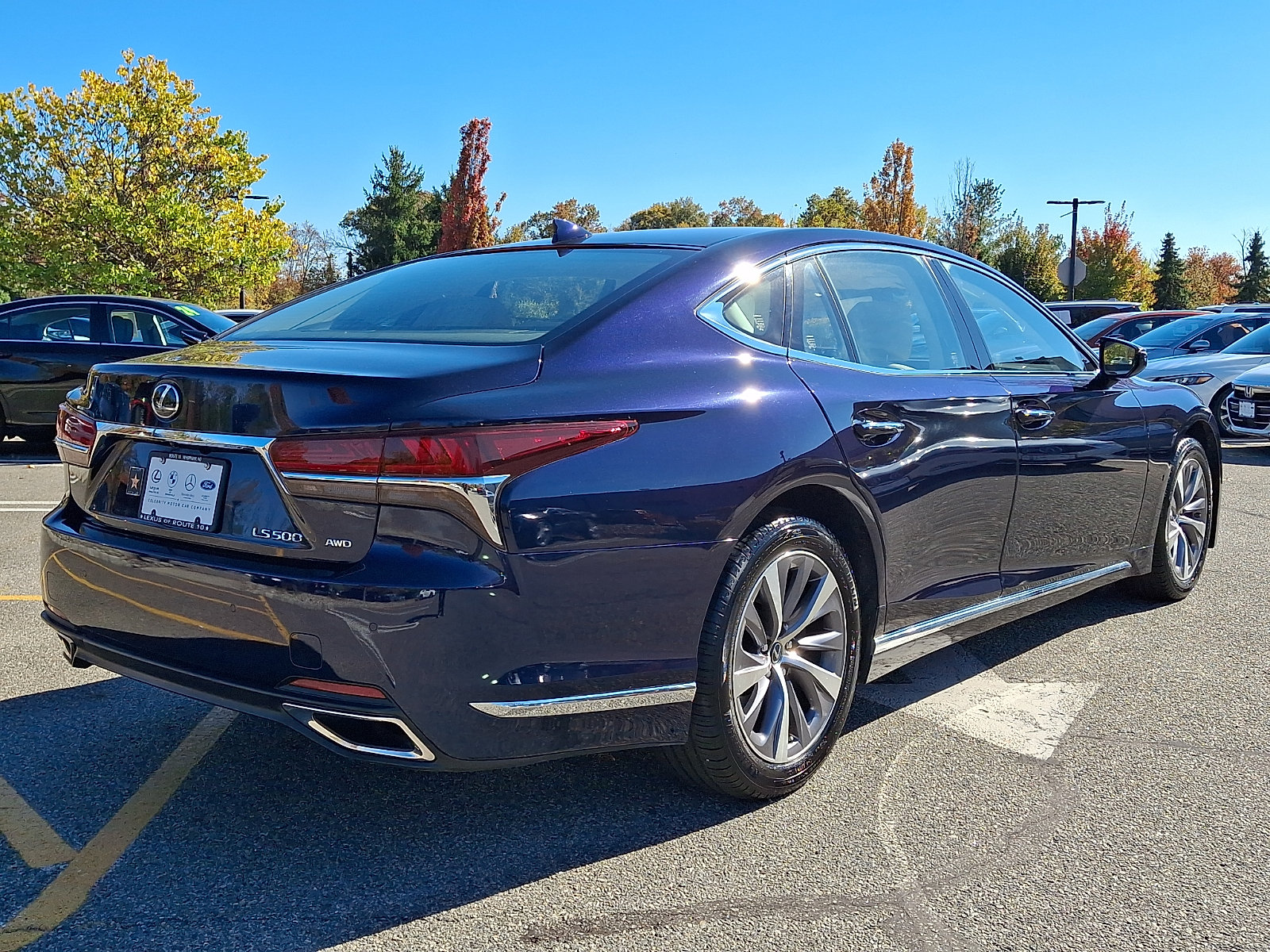 Used 2019 Lexus LS 500 AWD w/ Accessory Package (Z2) image 6
