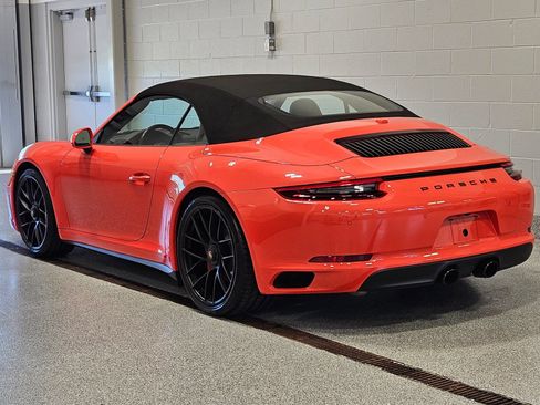 Used 2018 Porsche 911 Carrera GTS RWD image 8