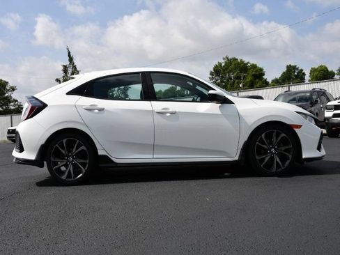 Used 2019 Honda Civic Sport image 8