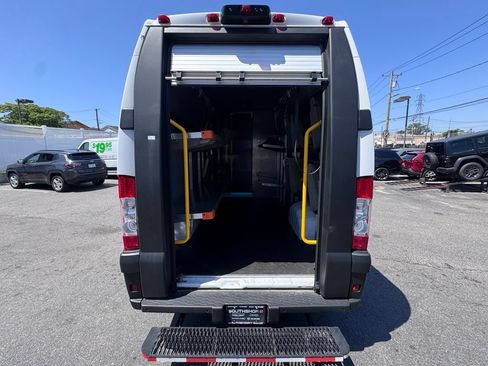 Used 2024 RAM ProMaster 3500 w/ Delivery Van Package FWD image 8
