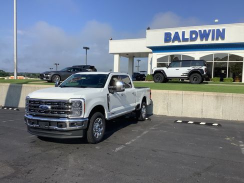 New 2026 Ford F250 Lariat w/ Lariat Ultimate Package AWD/4WD image 3