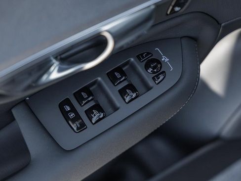 New 2026 Volvo XC90 B6 Ultra w/ Protection Package Premier image 39