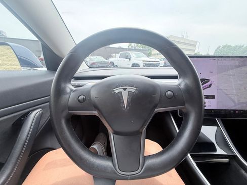 Used 2018 Tesla Model 3 Long Range RWD image 14