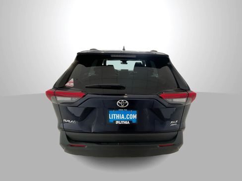 Used 2025 Toyota RAV4 XLE AWD/4WD image 7