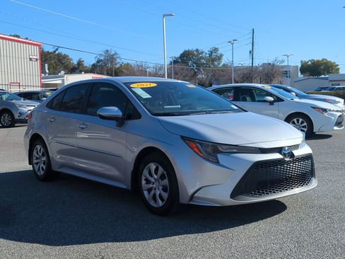 Used 2021 Toyota Corolla LE image 11