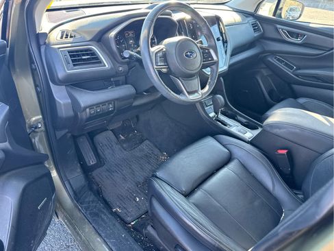 Used 2023 Subaru Ascent Limited w/ Technology Package image 9