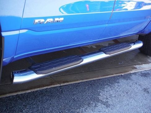 Used 2023 RAM 1500 Big Horn AWD/4WD image 12