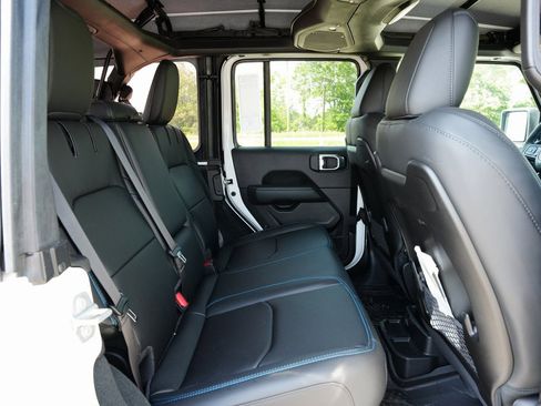 New 2025 Jeep Wrangler Unlimited Rubicon 4xe w/ Safety Group image 41