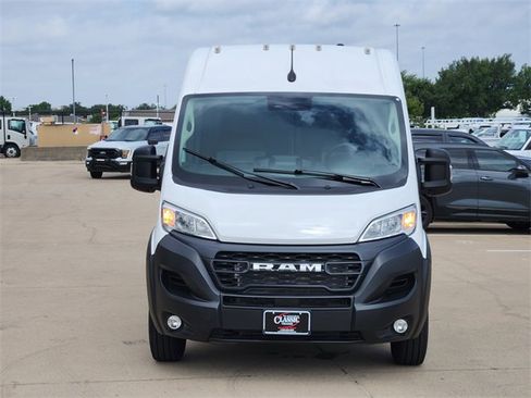 Used 2026 RAM ProMaster 2500 w/ Convenience Group FWD image 11
