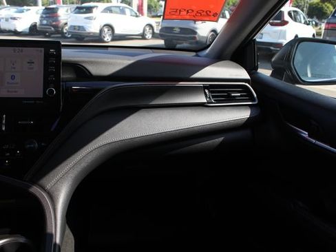 Used 2021 Toyota Camry XSE FWD image 39