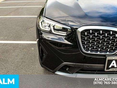 Used 2025 BMW X4 xDrive30i image 12