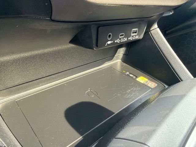 Used 2024 Subaru Crosstrek 2.0i Premium AWD/4WD image 19