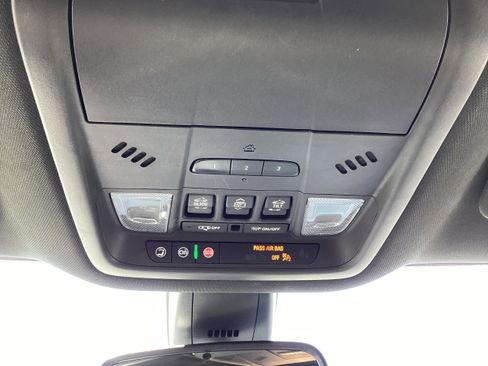Used 2023 Buick Enclave Essence w/ Experience Buick Package FWD image 22