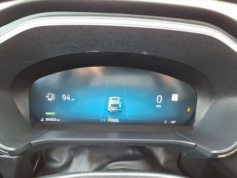 Used 2023 Ford Escape Platinum image 22